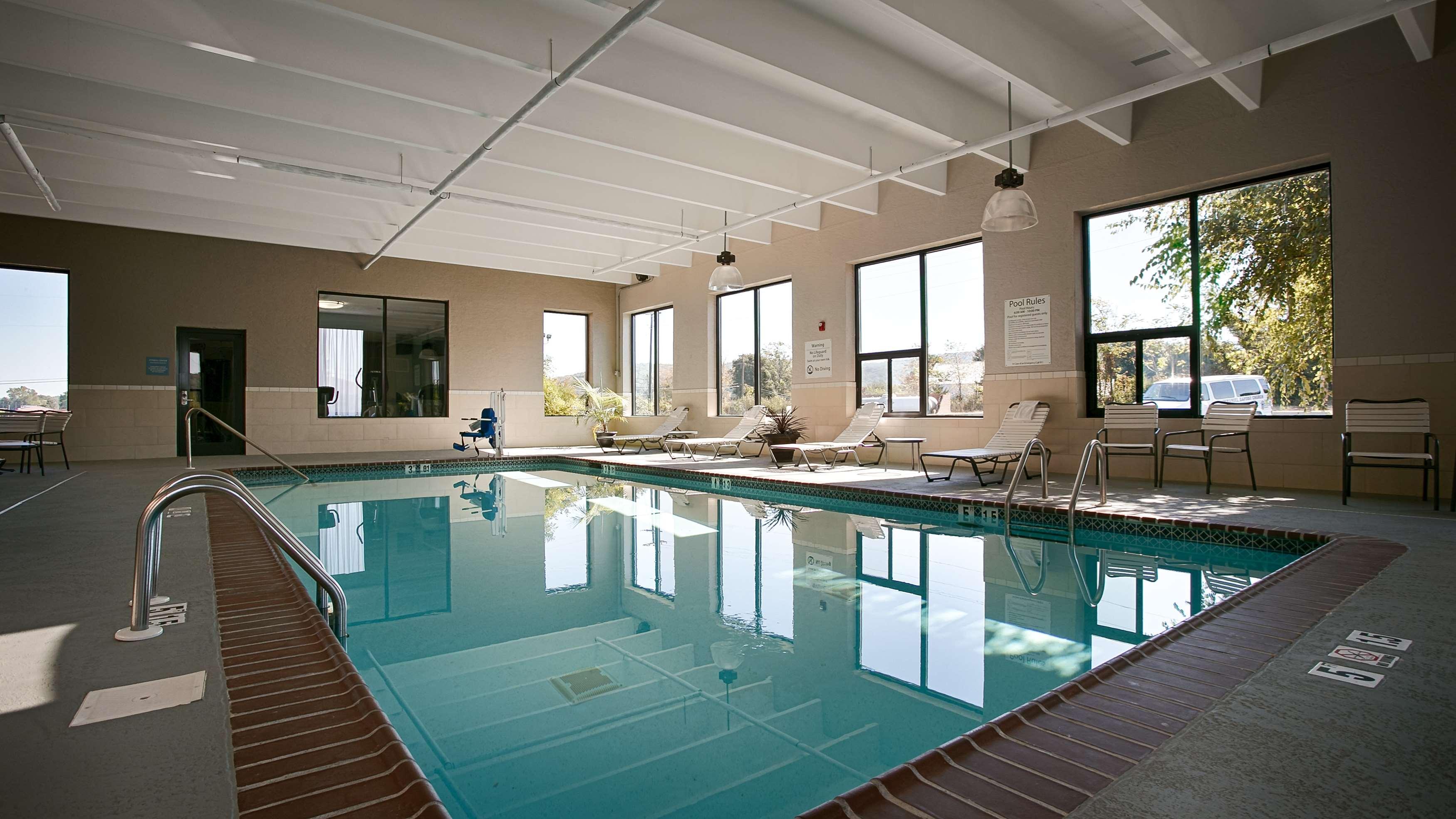 Best Western Lake Cumberland Inn Monticello Exterior foto